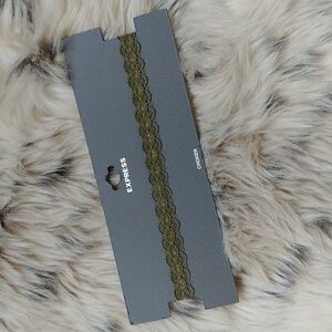 EXPRESS Lace Choker